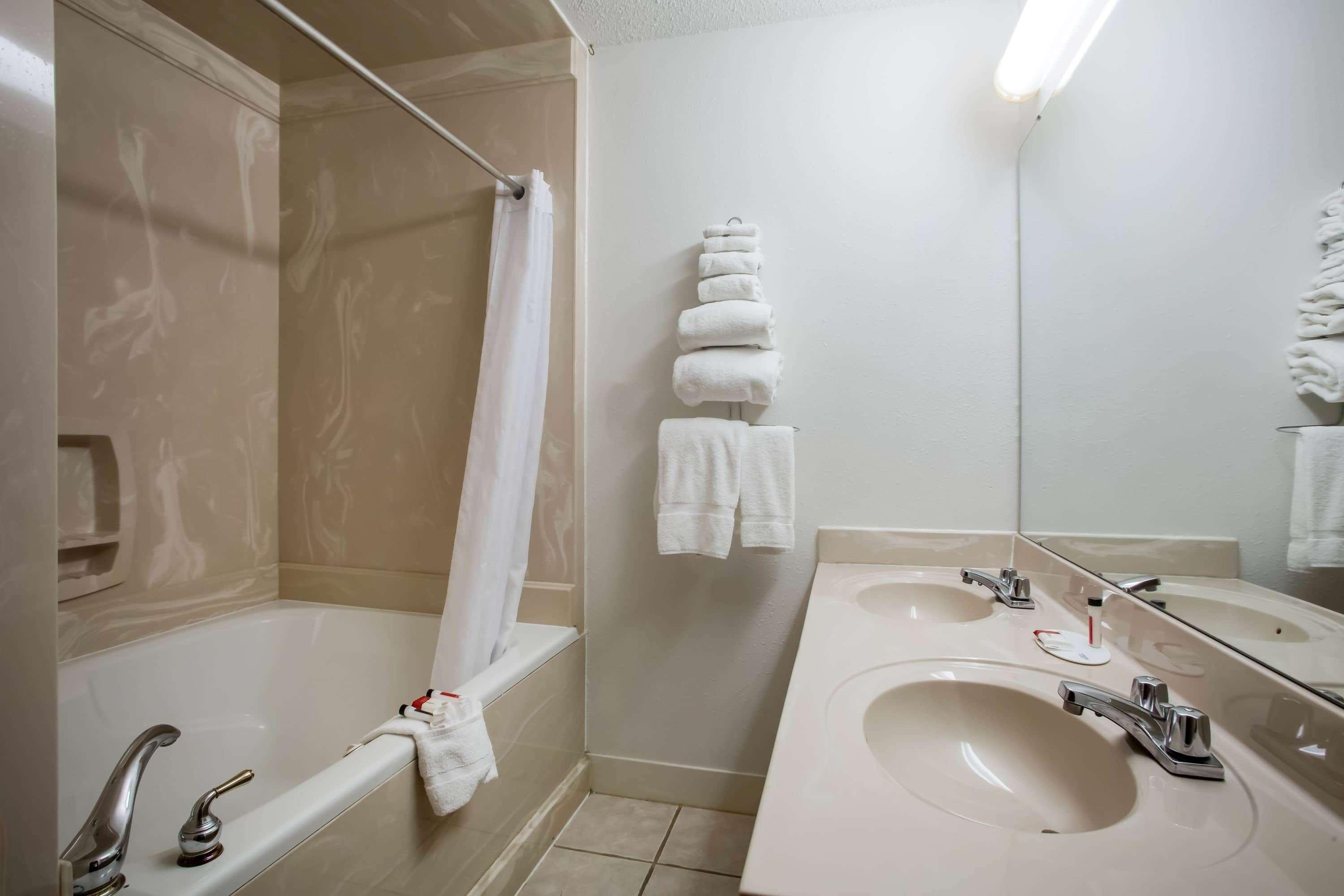 Super 8 By Wyndham Washington Ξενοδοχείο Εξωτερικό φωτογραφία