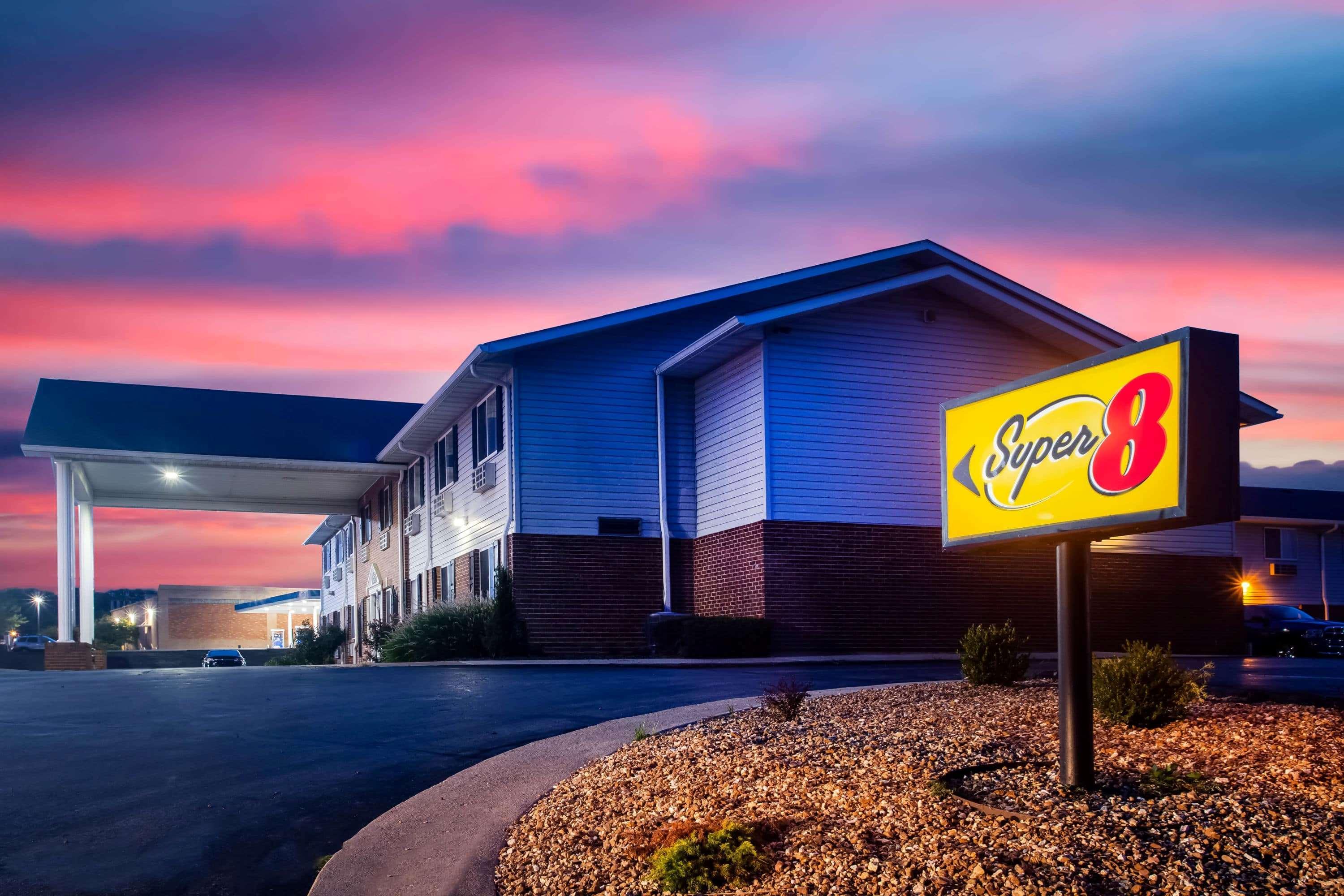 Super 8 By Wyndham Washington Ξενοδοχείο Εξωτερικό φωτογραφία